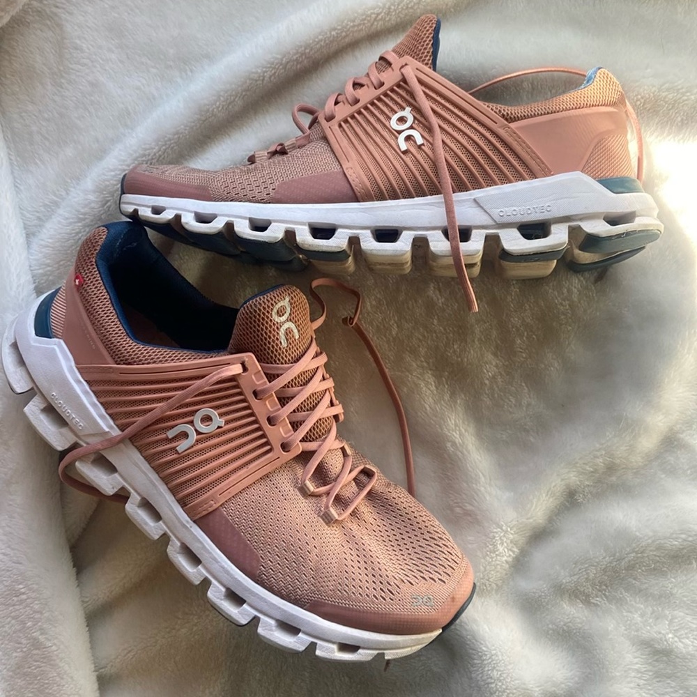 Cloudswift Running Shoes
